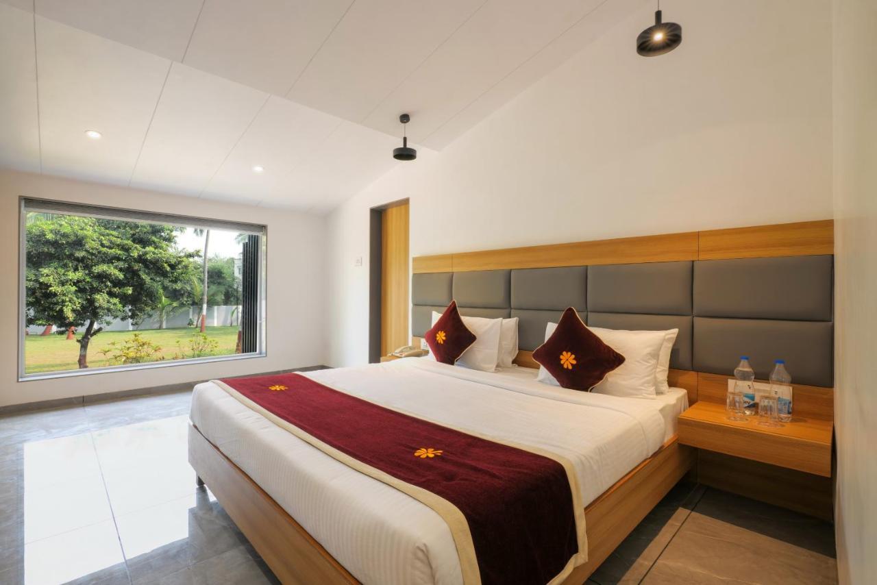 דמאן Gold Beach Villa מראה חיצוני תמונה