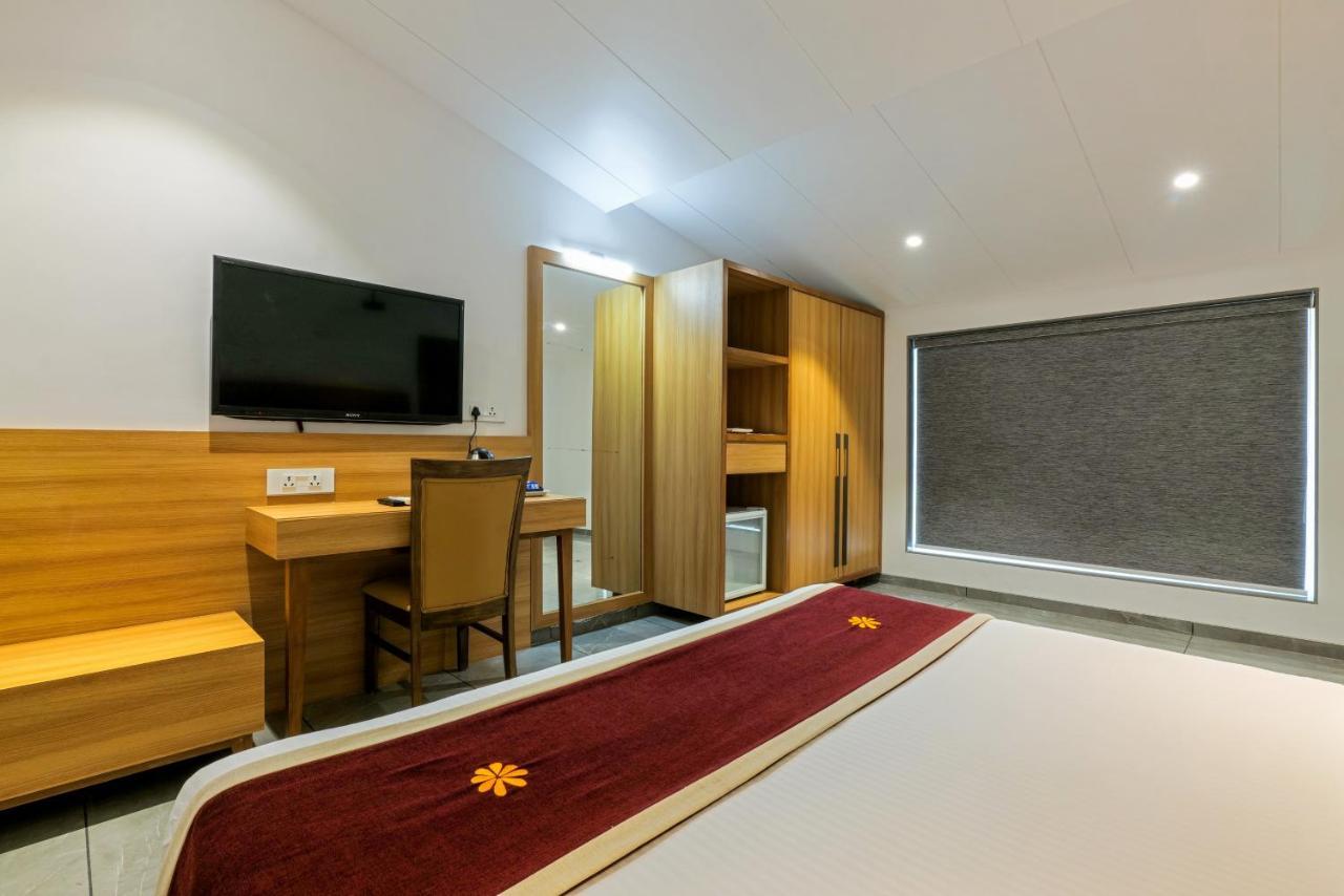 דמאן Gold Beach Villa מראה חיצוני תמונה